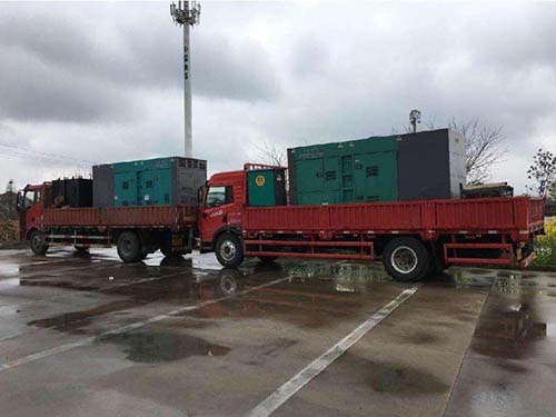 铜山涂抹密封胶后,需要等待多长时间才能安装水冷式机油散热器密封件?