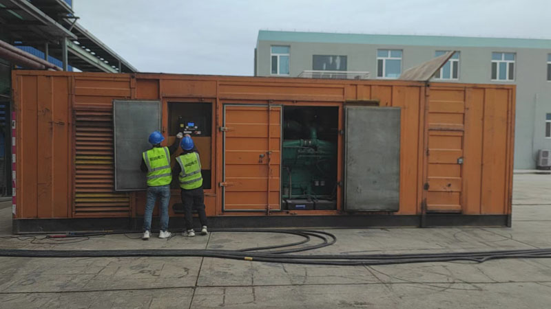 铜山如何检查柴油发电机组的机油油位?